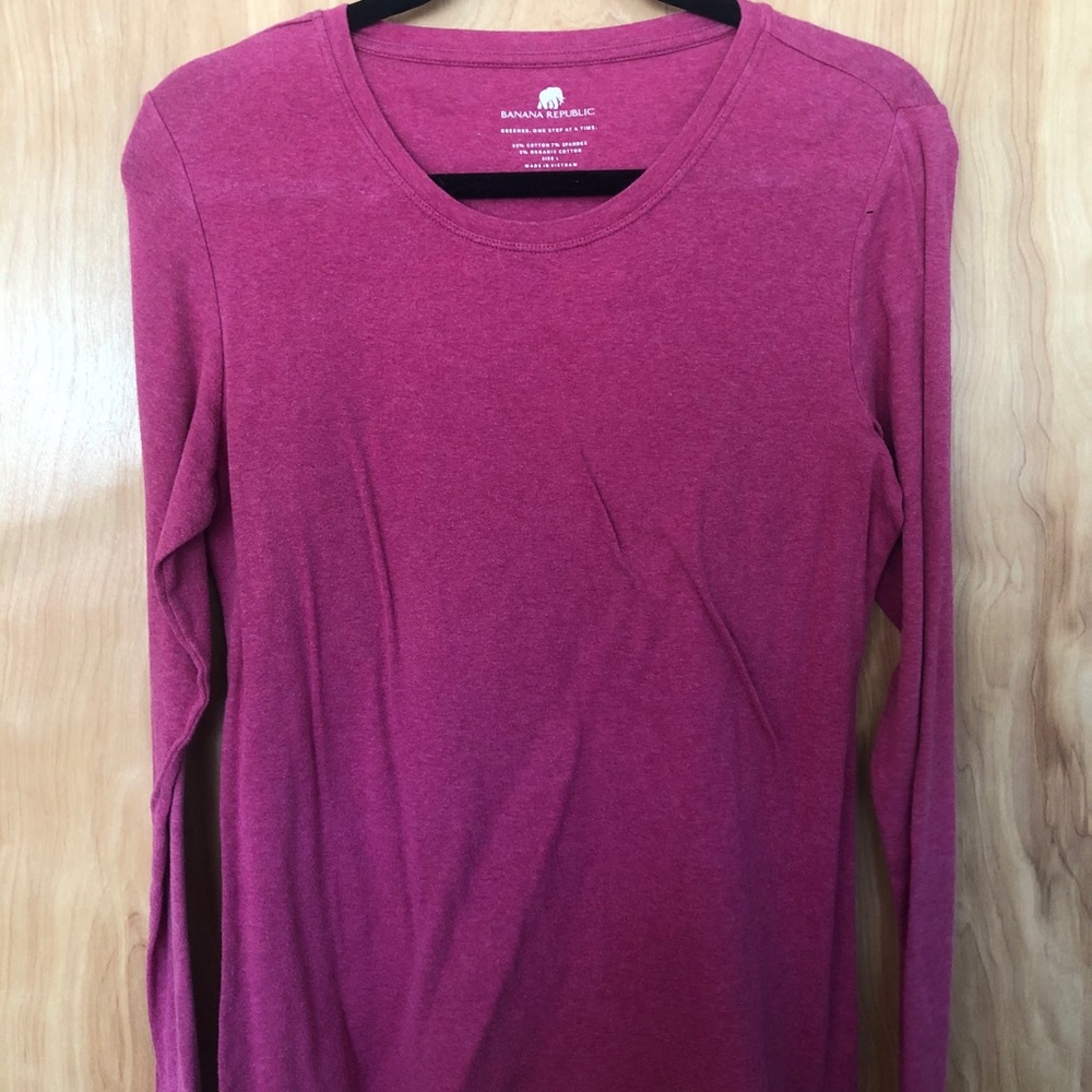 Pink Banana Republic long sleeve t-shirt
